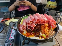 部队锅-MI WU FACTORY米屋美食工厂餐厅(绿地店)