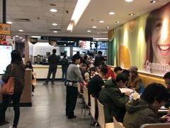 -麦当劳(轻轨曹杨路店)