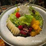 我奶奶排的蚂蚁洞终于轮到我们桌了！