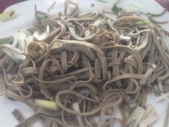 -溢心园香河肉饼总店