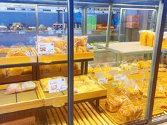 -顶东面包花园·生日蛋糕(世博店)