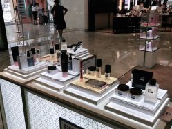 点击看大图 -奥伦纳素Erno Laszlo