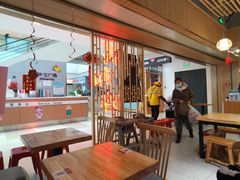 -万和春排骨砂锅米饭(新业广场店)