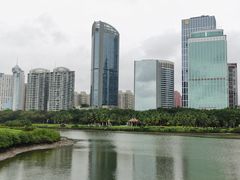 -万绿园