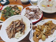 -老鼎万春卤菜(五代传承创始老店)