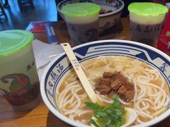 -鑫花溪牛肉米粉(印象水街都心荟店)