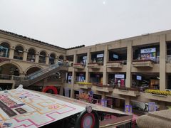 -王府井奥莱临潼小镇(临潼店)