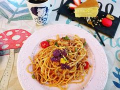 -Rabbit Cafe私房西餐甜点咖啡(栖霞路店)