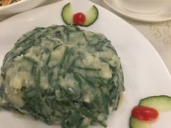 土豆泥拌沙葱-那达慕蒙古风味酒楼