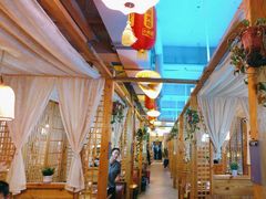 -六福酒馆(秦隆步行街店)