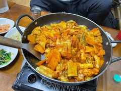 -亲昵春川鸡排(韩国美食街店)