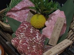 -山川小町·极番烧肉(新地假日广场店)