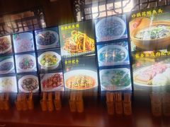 -侬佳蒸菜馆(听潮店)