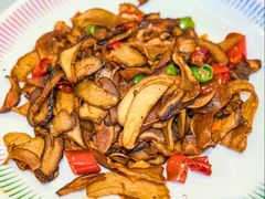 -清真·卡德尔大叔新疆主题餐厅(龙汇路店)