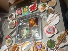 -海底捞火锅(珠影星光城夜宵主题店)