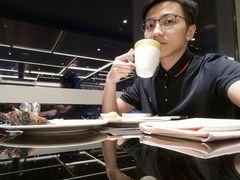 -大中华希尔顿酒店-念自助餐·嗨啤·小龙虾