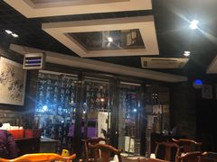 大堂-老兰家传统烧烤炒菜泡馍(小南门店)