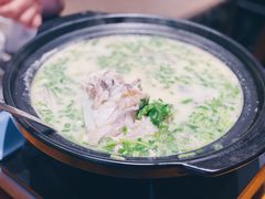 大砂锅炖鱼头-丹江渔村(望京店)