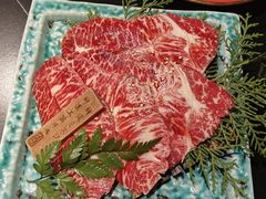 -山川小町·极番烧肉(新地假日广场店)