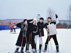 -采薇庄园四季滑雪场