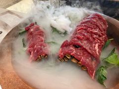 -左庭右院鲜牛肉火锅(金山万达店)