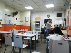 大堂-海平馄饨(逍遥二路店)