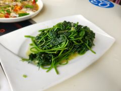 -鑫悦楼煎蟹·16年海鲜大排档