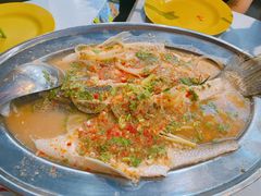 -明记烧鱼美味店