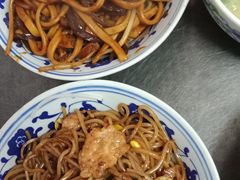 -珠宝街老左杂酱面馆