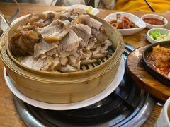 -喇喇排骨火锅·传统韩式脊骨汤(望京西园总店)