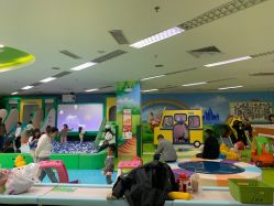 -孩子王童乐园(洛阳万达店)