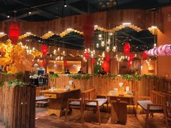 -老滇山寨•云南特色菜•地方菜•民族风情歌舞表演(金碧店)