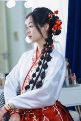 -衣贝姿婚纱礼服馆