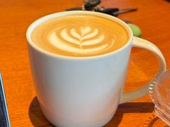 -星巴克(西安曲江银泰店)