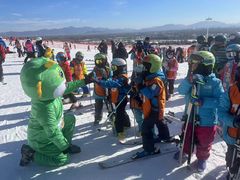 -石京龙滑雪场-停车场