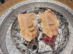 -山川小町·极番烧肉(新地假日广场店)