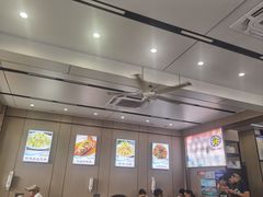 -丹水桥地锅鱼·翘嘴鲌·地方特色全鱼宴(丹江口大坝店)
