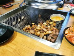 -肉甲韩国木炭烤肉(新壹街1店)