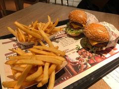 -The Habit Burger Grill 哈比特汉堡(复兴soho店)