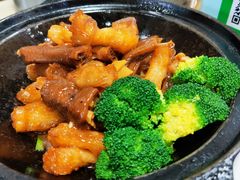 鹅掌扣蹄筋（例）-老字号蛇口德记烧腊饭店·海鲜加工