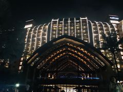 -三亚湾海居铂尔曼度假酒店