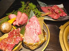 -山川小町·极番烧肉(新地假日广场店)
