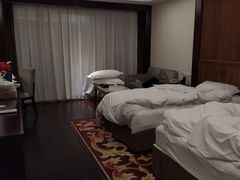 -天下凤凰大酒店