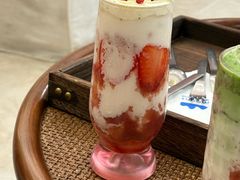 -山与蓝·轻糖鲜果蛋糕(勒泰店)