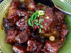 红烧肉焖海参-257私房菜