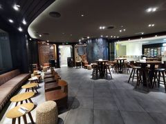 大堂-星巴克臻选(广州太古汇店)