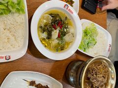-南城香·饭香串香馄饨香(红军营店)