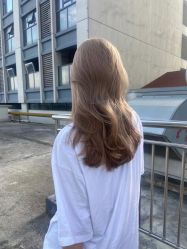 -东秀护肤造型