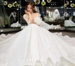 -艾米丽婚纱礼服