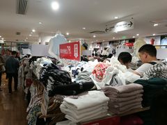 -优衣库(哈尔滨中央大街店)